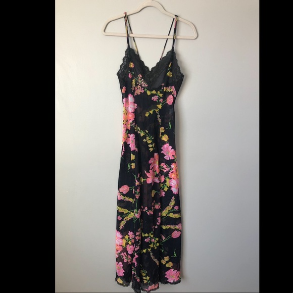Vintage Other - Vintage Olga | Black Floral Lace Nightgown Slip
